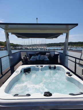 Floating House SENA